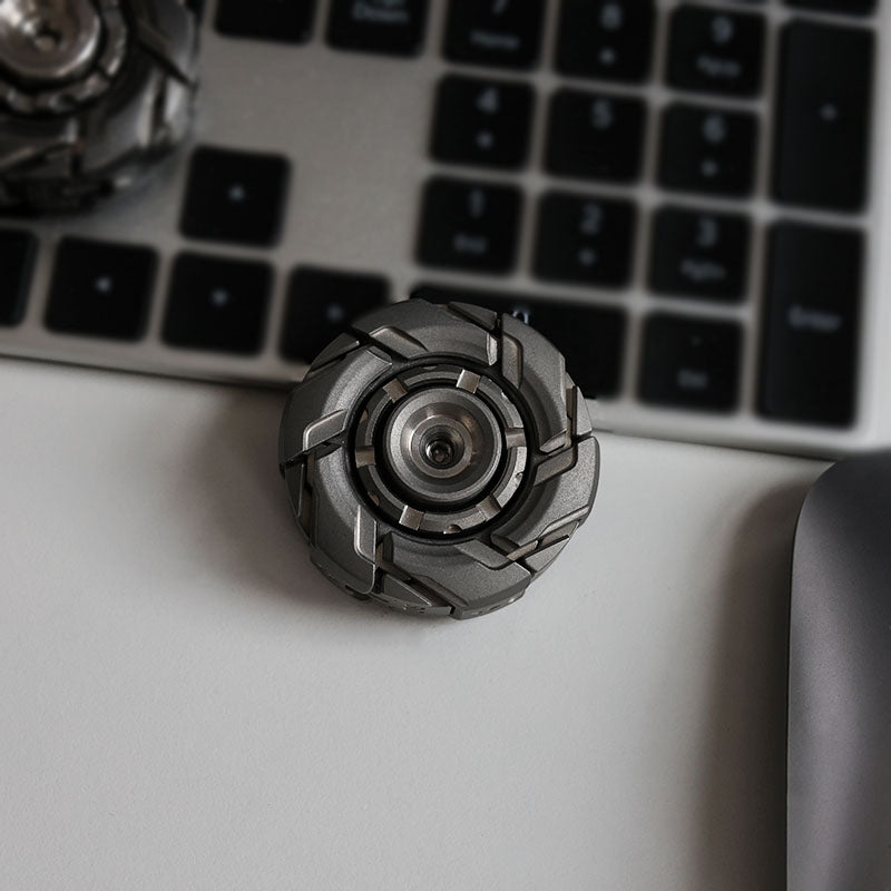 WarpFang:Stainless Steel Mecha Fidget Spinner