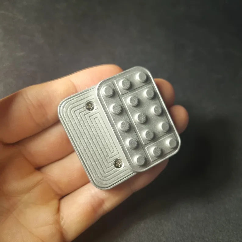 Metal Lego fidget