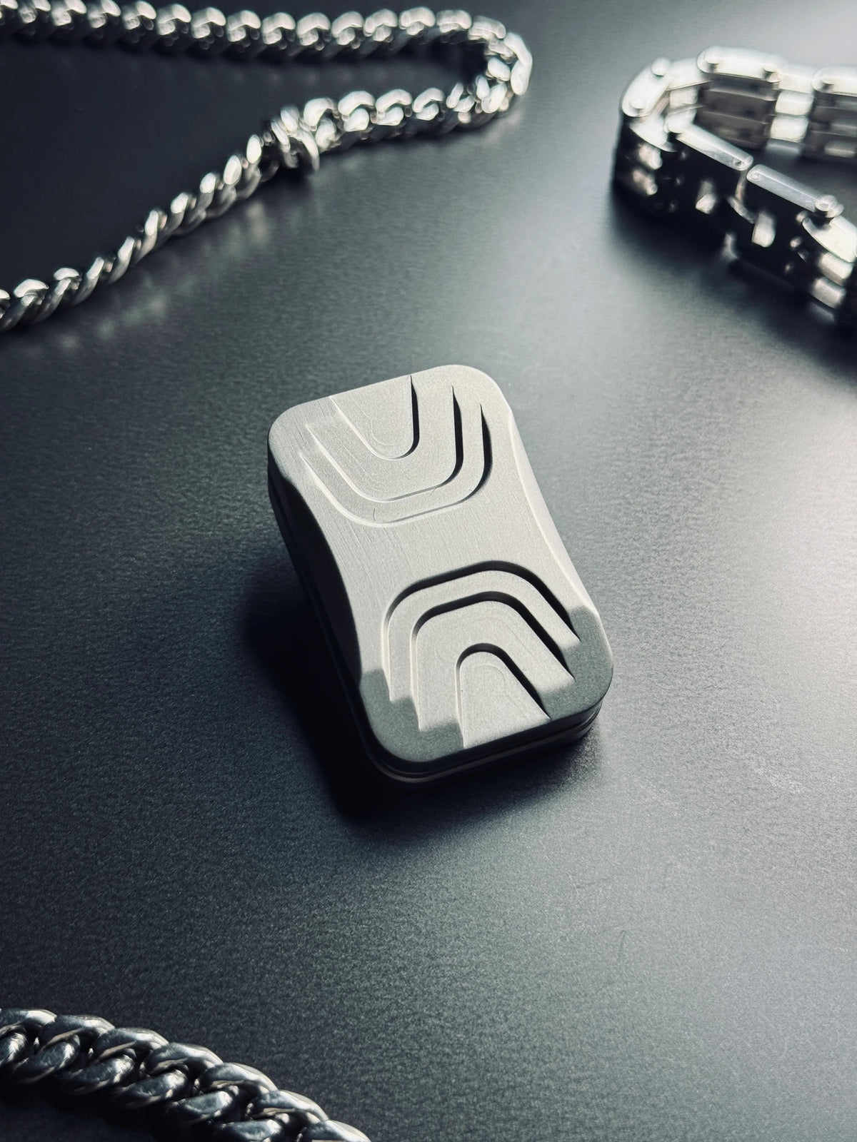 Compact Dual-Surface Metal Utility Tool
